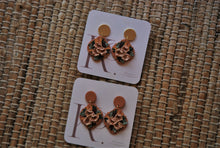 Load image into Gallery viewer, Rust Floral - 2 stud options