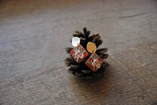 Load image into Gallery viewer, Pink Rose Dainty