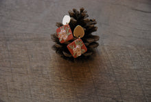 Load image into Gallery viewer, Pink Rose Dainty