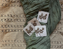 Load image into Gallery viewer, Brown Cow Flowers
