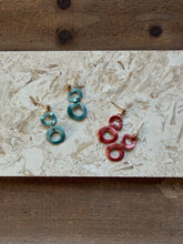 Load image into Gallery viewer, Shimmer Shell Dangles - 2 Colors
