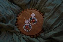 Load image into Gallery viewer, Fall Floral Bouquet
