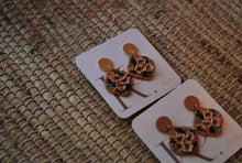Load image into Gallery viewer, Rust Floral - 2 stud options
